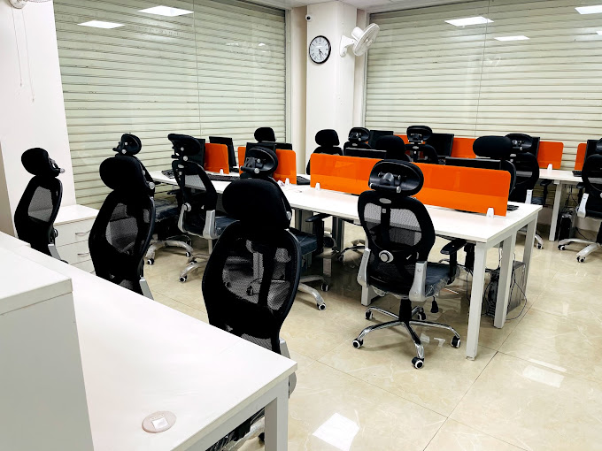 Coworking Space In Gomti Nagar BI651